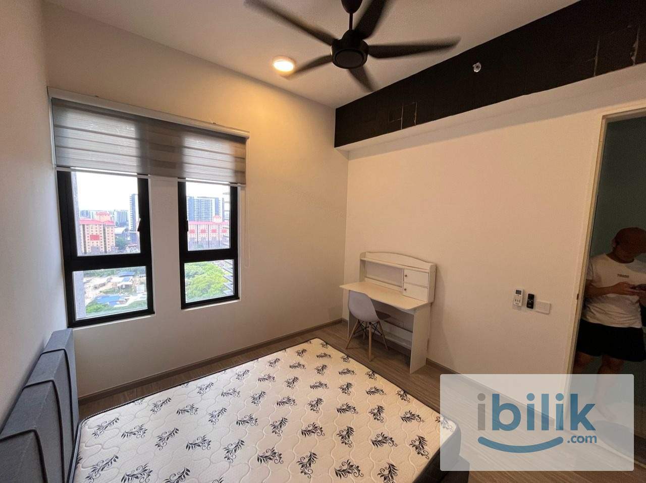 Fully Furnished🔥Big Room attached Sharing Bathroom at The Arcuz Residences @ PJ Kelana Jaya - Image 3