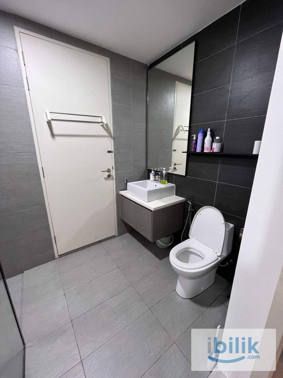 Fully Furnished🔥Big Room attached Sharing Bathroom at The Arcuz Residences @ PJ Kelana Jaya - Image 7