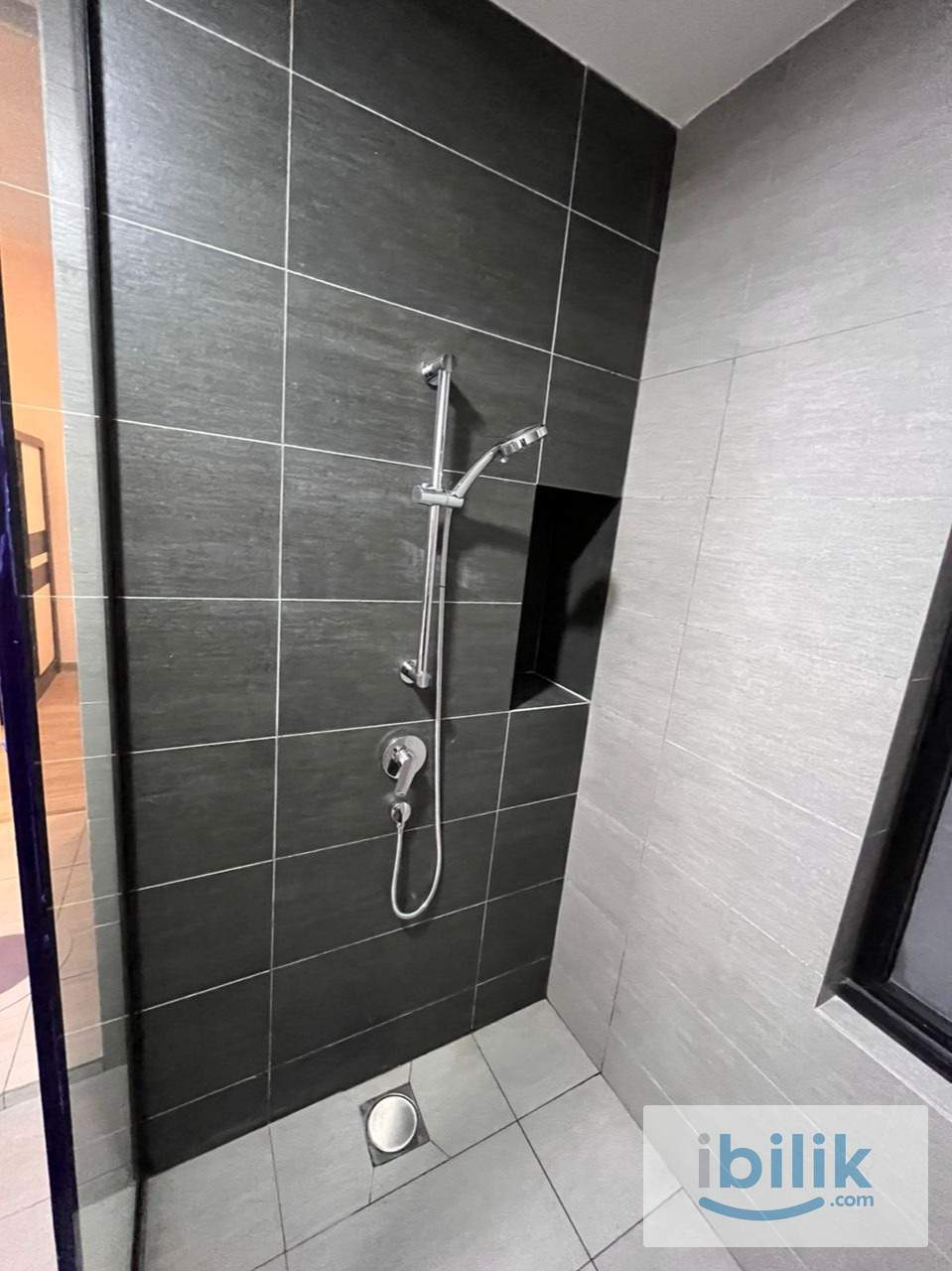 Fully Furnished🔥Big Room attached Sharing Bathroom at The Arcuz Residences @ PJ Kelana Jaya - Image 8