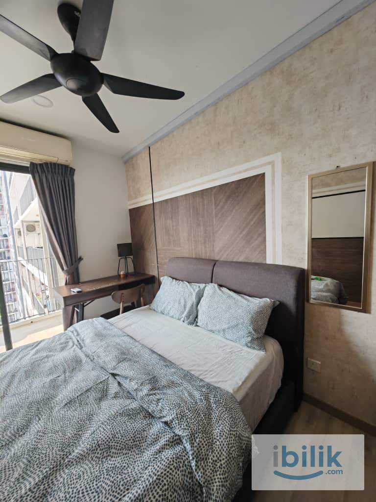 Fully Furnished 🔥Middle Queen bedroom for rent at Emporis @ Kota Damansara - Image 3