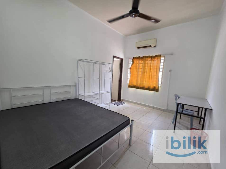 🌟🌙 Raya Deal ! Spacious Room in Kota Kemuning Furnished + WiFi - Image 1