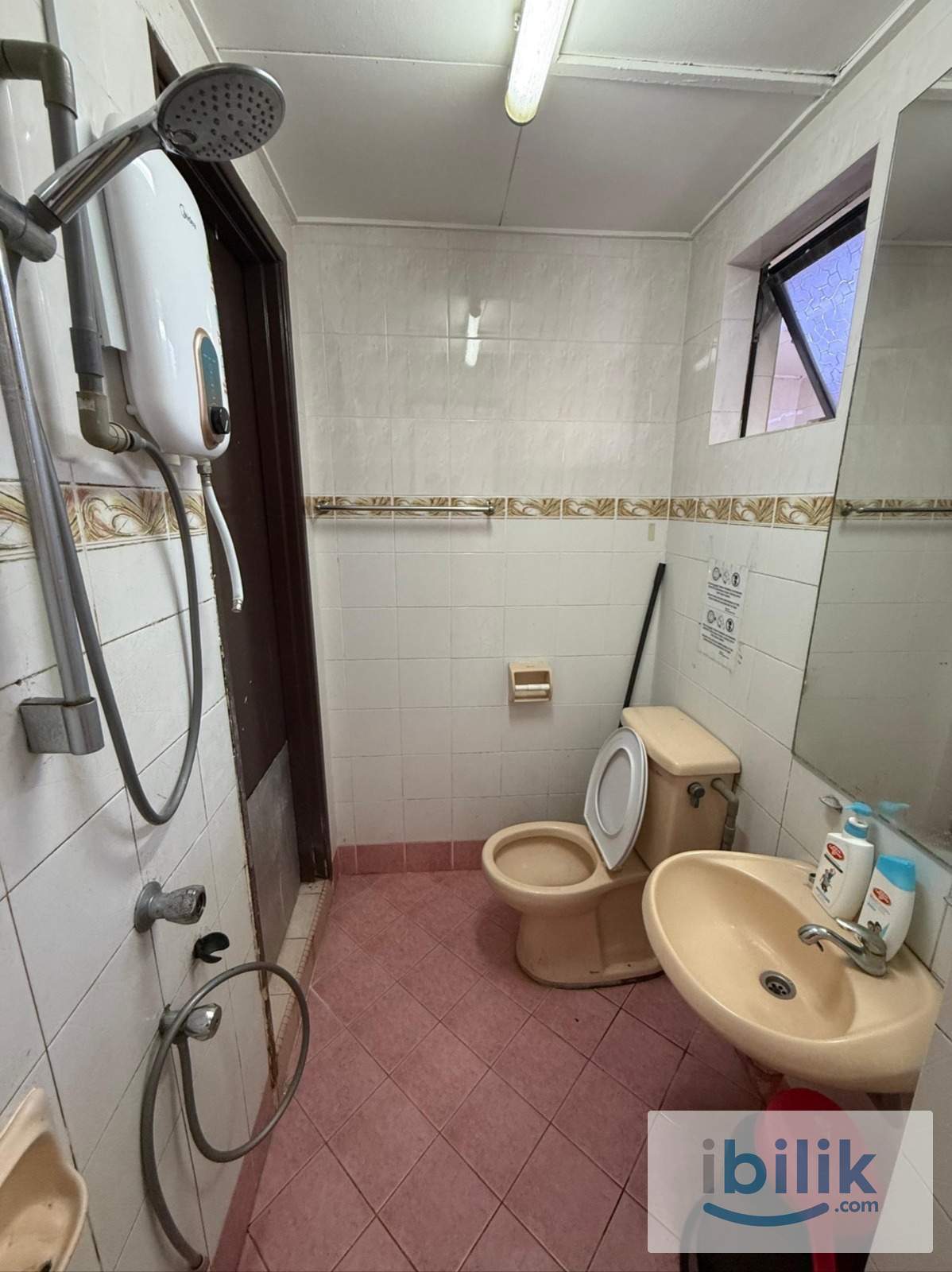 [😍SUPER COMFROTABLE SINGLE ROOM😍] [🎈LIMITED UNIT LEFT🎈] @ BANDAR UTAMA - Image 3