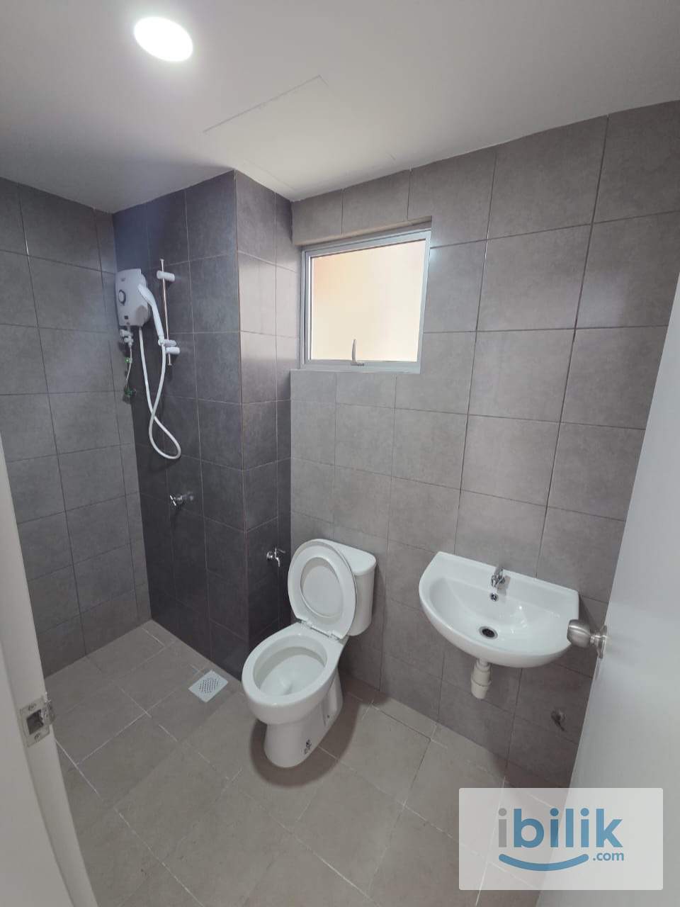 Single Room  - Image 3