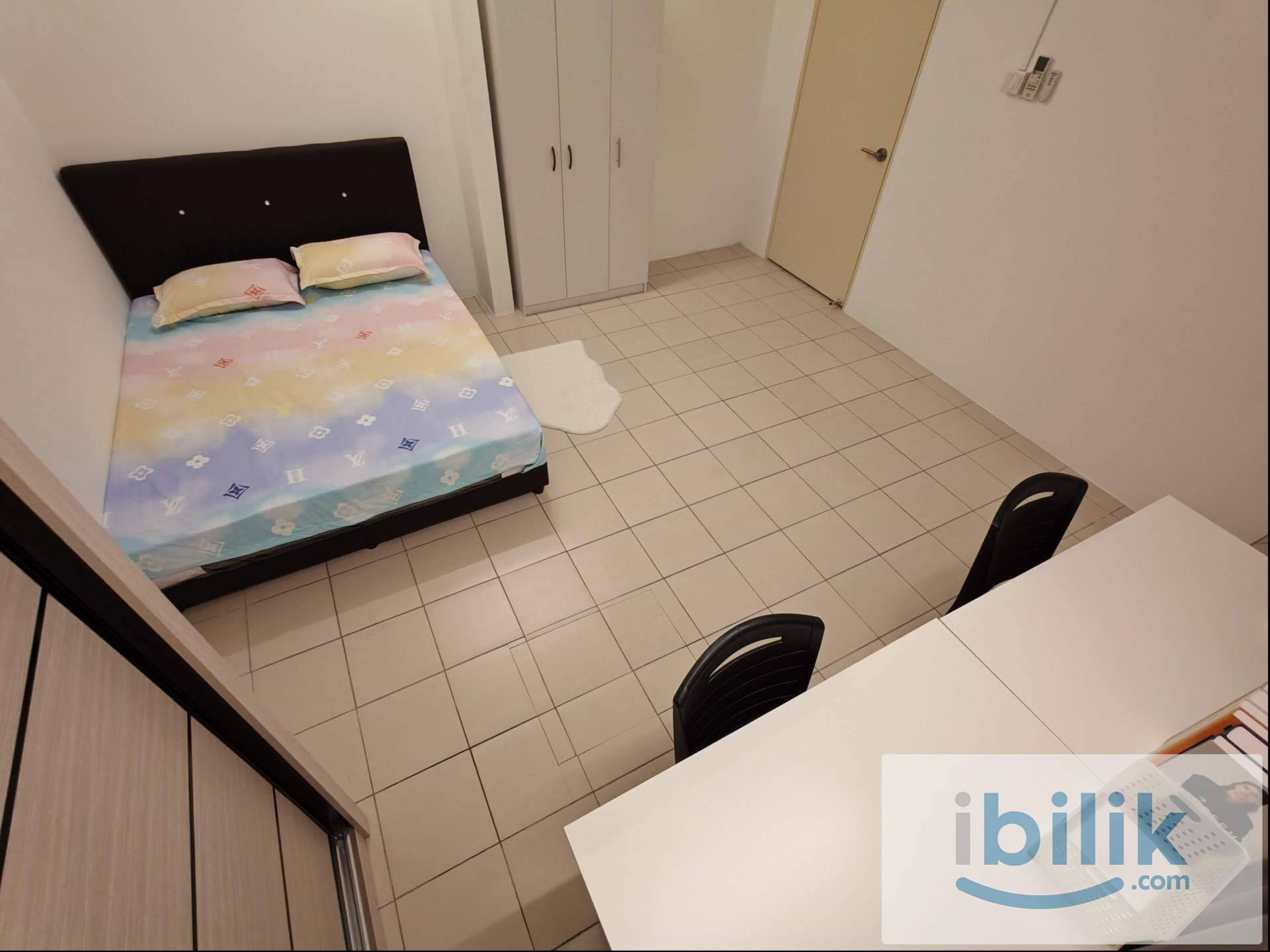 TARUMT Big Middle Bedroom.  - Image 5