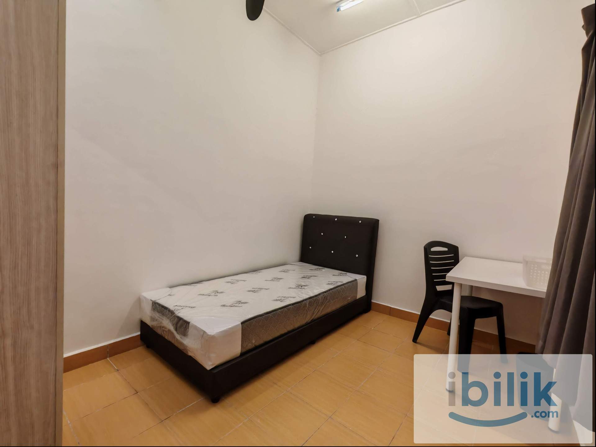 TARUMT Middle Bedroom. Free WiFi electricity  - Image 3