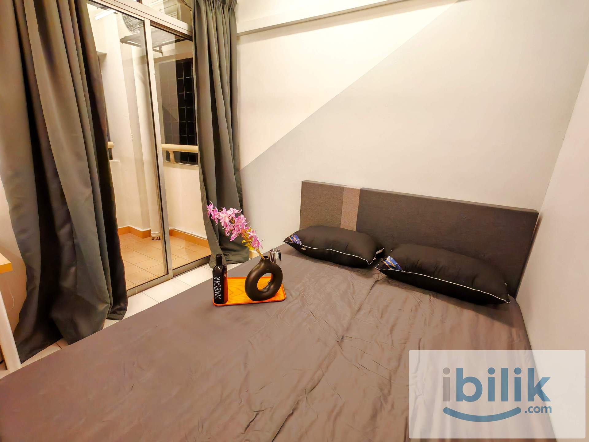 Ara Damansara Balcony Room. Nearby LRT. Free WiFi electricity  - Image 3