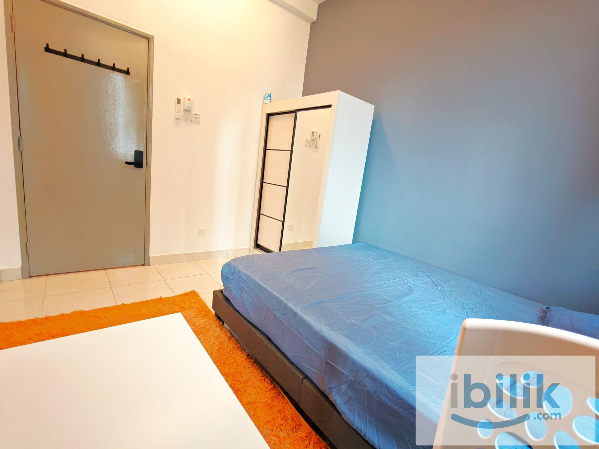 Subang Jaya Middle Bedroom. Free WiFi electricity.Nearby LRT - Image 9