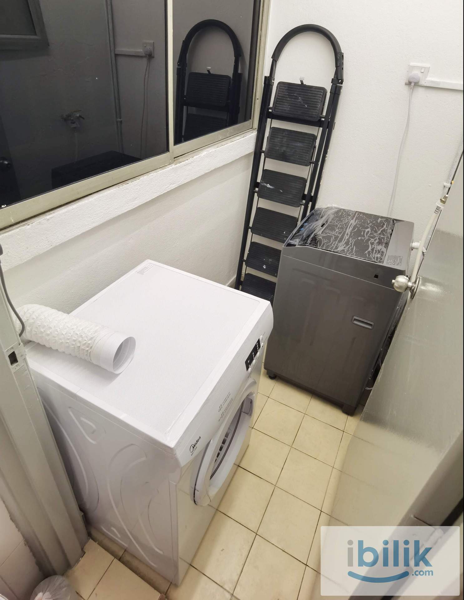 KL Cheras Studio with two bedrooms. Nearby LRT MRT. Free WiFi & Water - Image 8