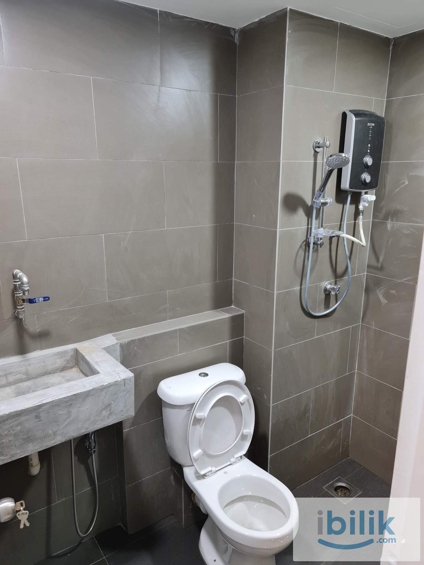 SS15 Single room(Female) - Facing INTI cooking allow attached bathroom low deposit April 2026 utility cover - Image 4