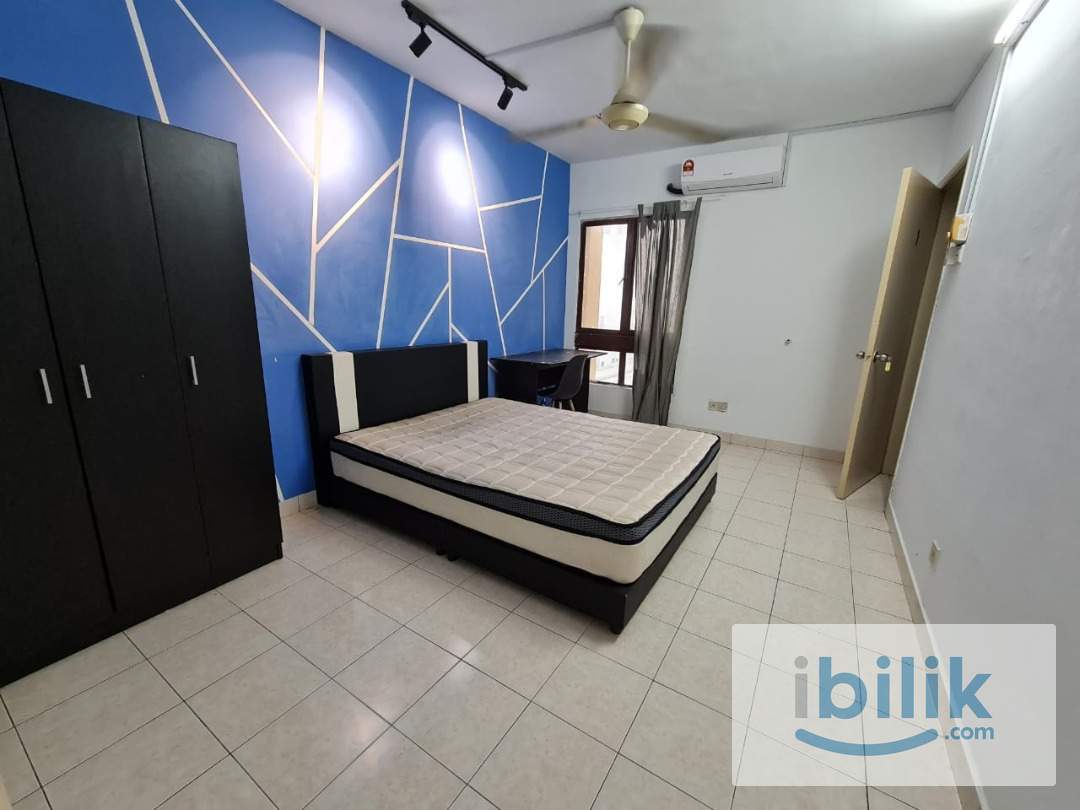 Palm Spring Master Room with Private Bathroom, Window & AC @ Kota Damansara near to MRT Surian, IOI Damansara - Image 3