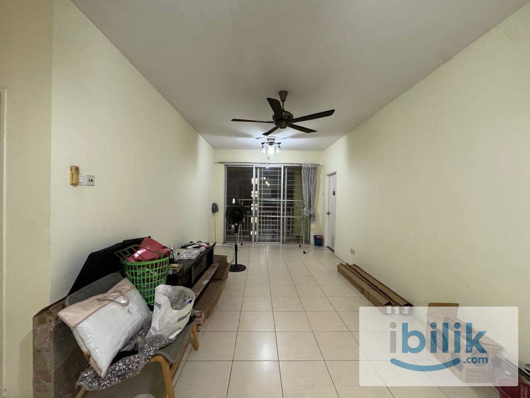 King Size bedroom with AC & Window @ Platinum Lake Pv 10, Setapak near to PV 128, TARUMT - Image 6