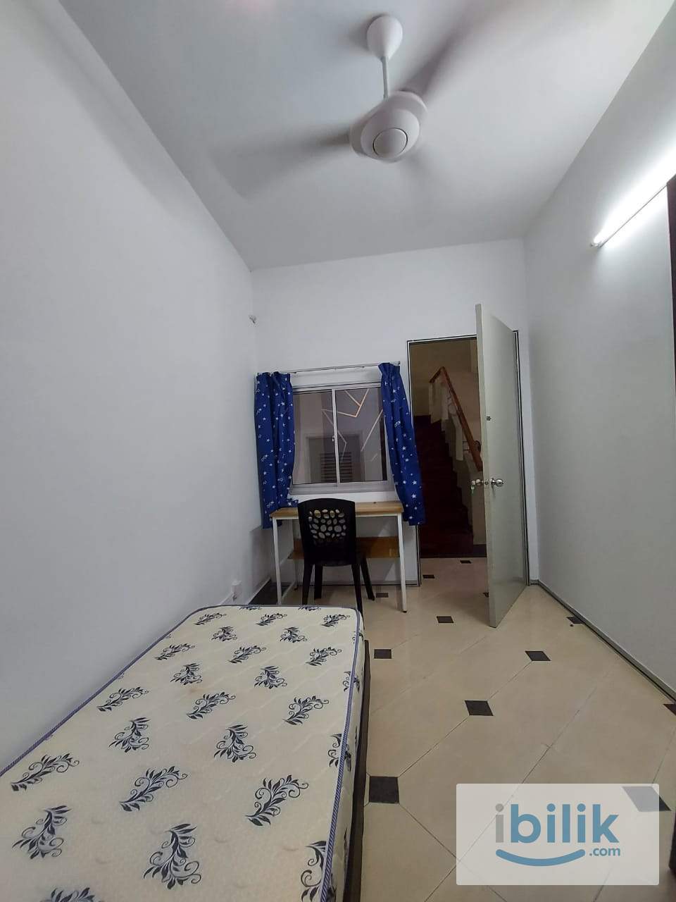 Single Room with Aircond@ Subang Bestari Landed house, near to HELP Uni Subang 2 - Image 1
