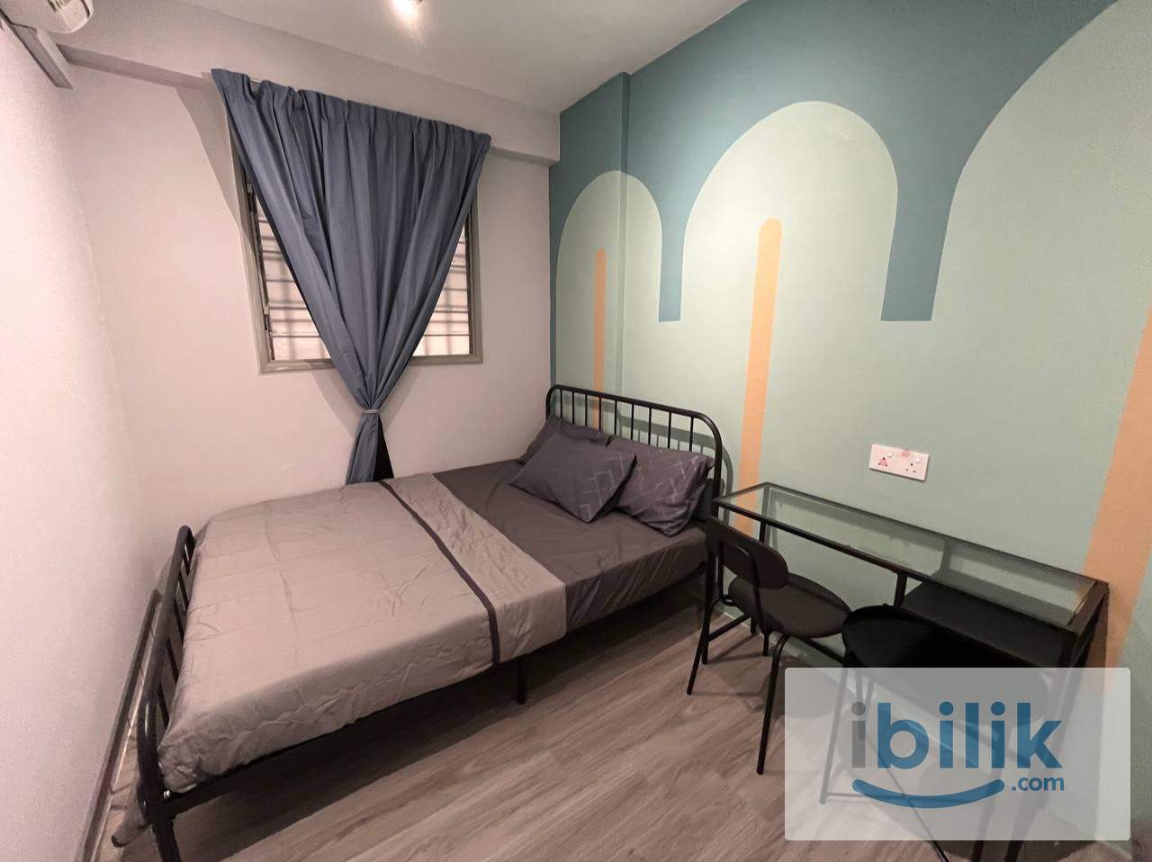 Middle Queen Bed Room w A/C in Georgetown For Rent  - Image 7