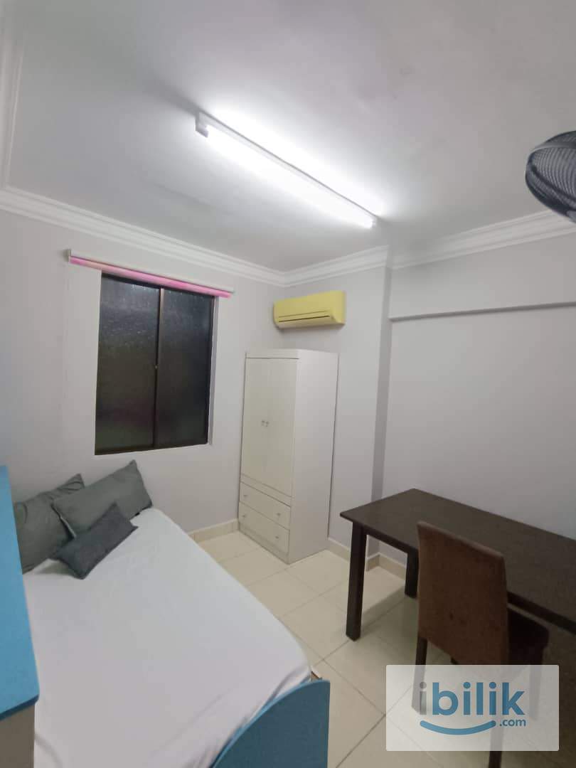 Single Bed with Air cond and Wifi in Serina Bay Condominium Jelutong Penang  - Image 1