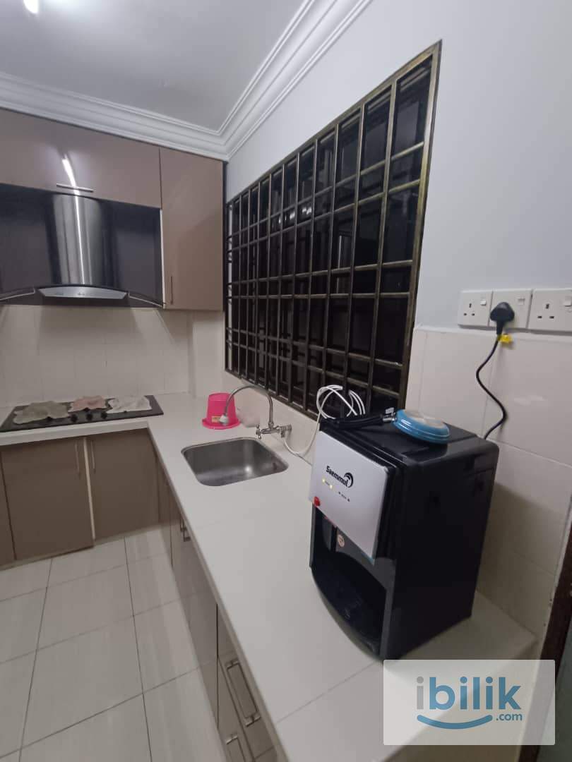 Single Bed with Air cond and Wifi in Serina Bay Condominium Jelutong Penang  - Image 4