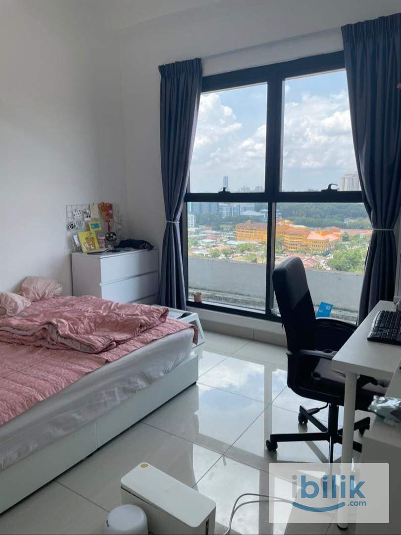 ⭐️Fully Furnished Female Unit⭐️Middle Room at Glomac Centro, Bandar Utama - Image 1