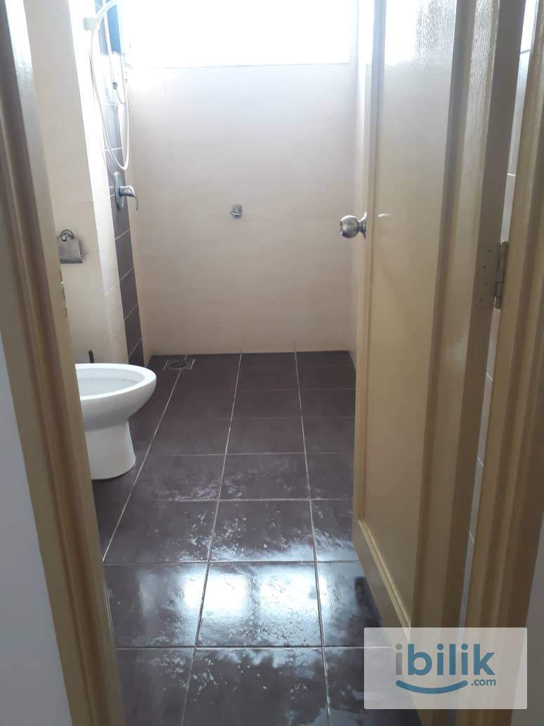 Single Room with balcony at Cova Suites, Kota Damansara - Image 10