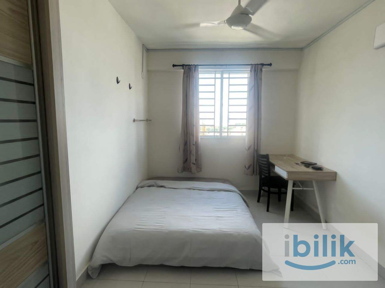 Centrio Avenue Master Bedroom - Image 1