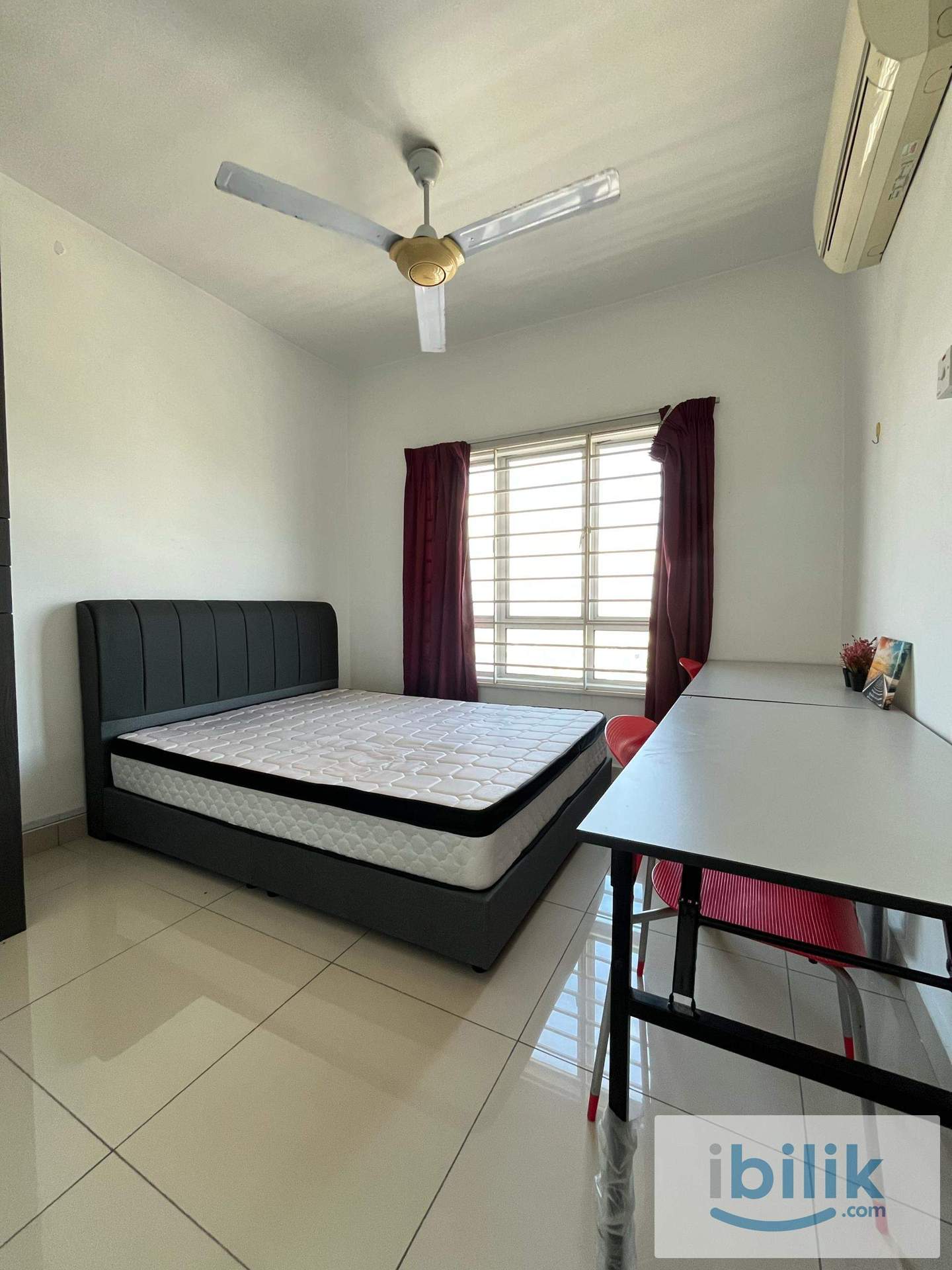 Master Room With Private Bathroom Female Unit Kota Damansara - Image 1