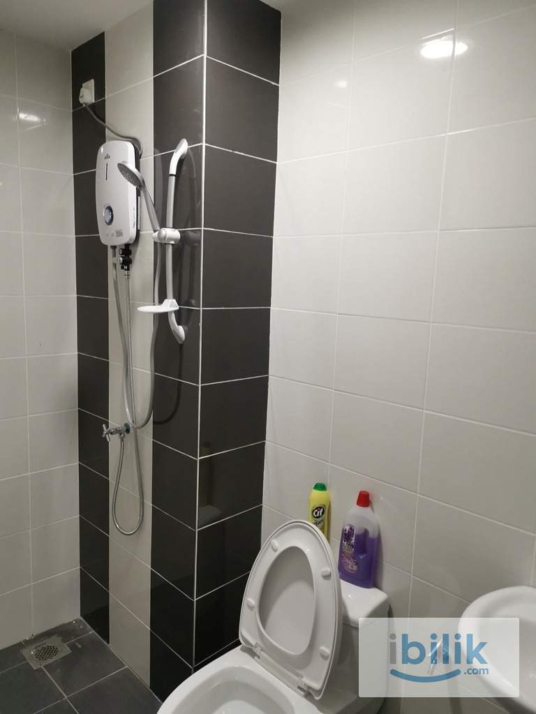 Middle Room, Silk Sky Residence, Balakong, Cheras Selatan, Selangor - Image 5