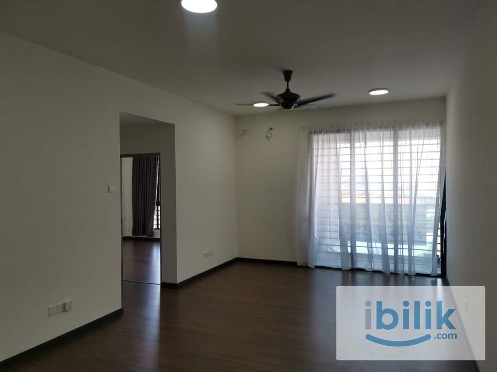 Master Room, Silk Sky - Image 8