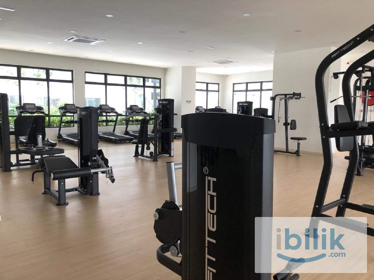 {Female Unit} Premium Furnished Middle Room at Casa Green with Covered Walkway to LRT Bukit Jalil - Image 6