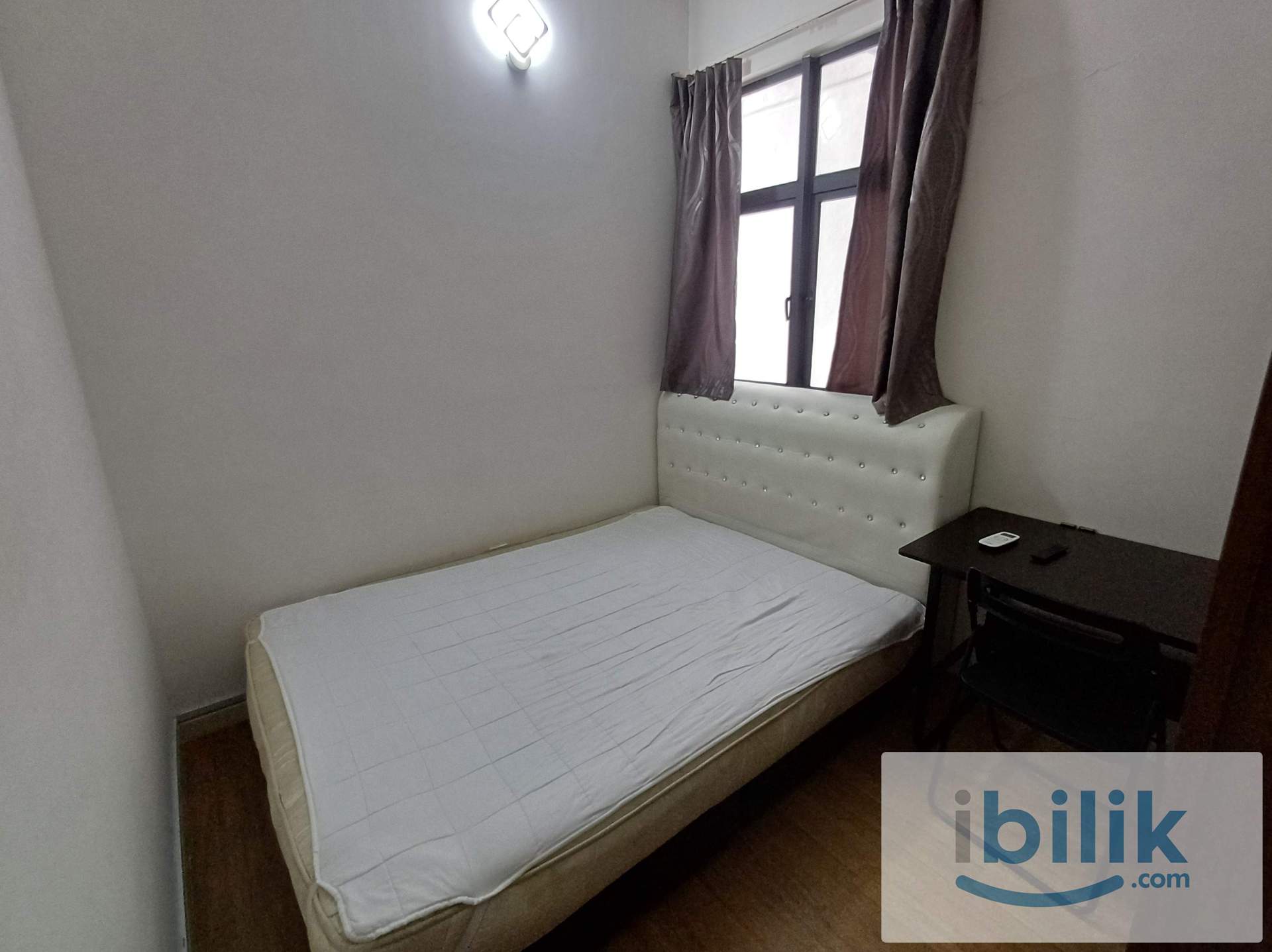 Fully Furnished {FEMALE UNIT} Middle Room at Casa Green, Bukit Jalil. Next to LRT Station - Image 6