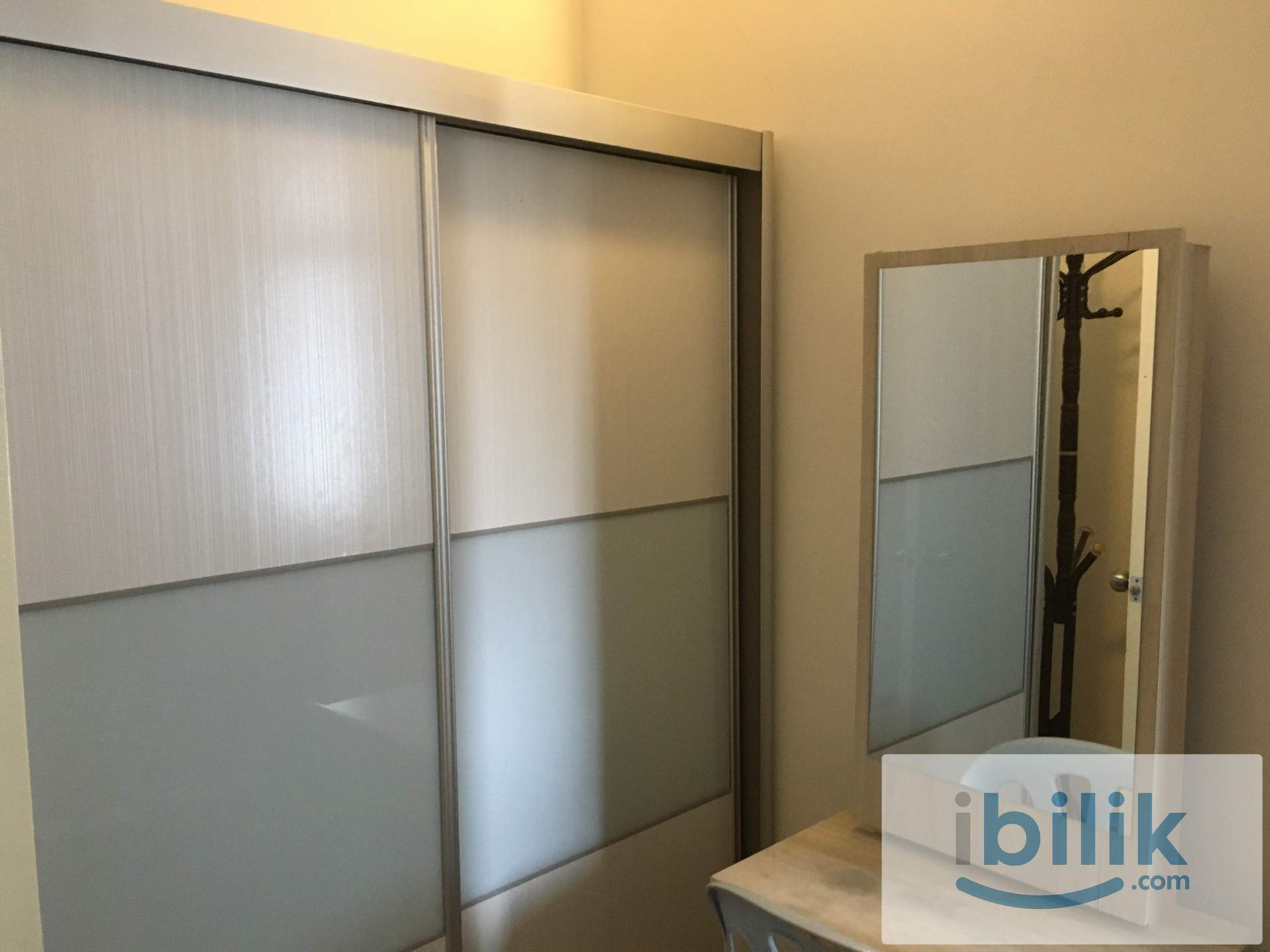 {Female Unit} 1st April Onwards Covered Walk-way to LRT, Open view Middle Room at Casa Green, Bukit Jalil - Image 6