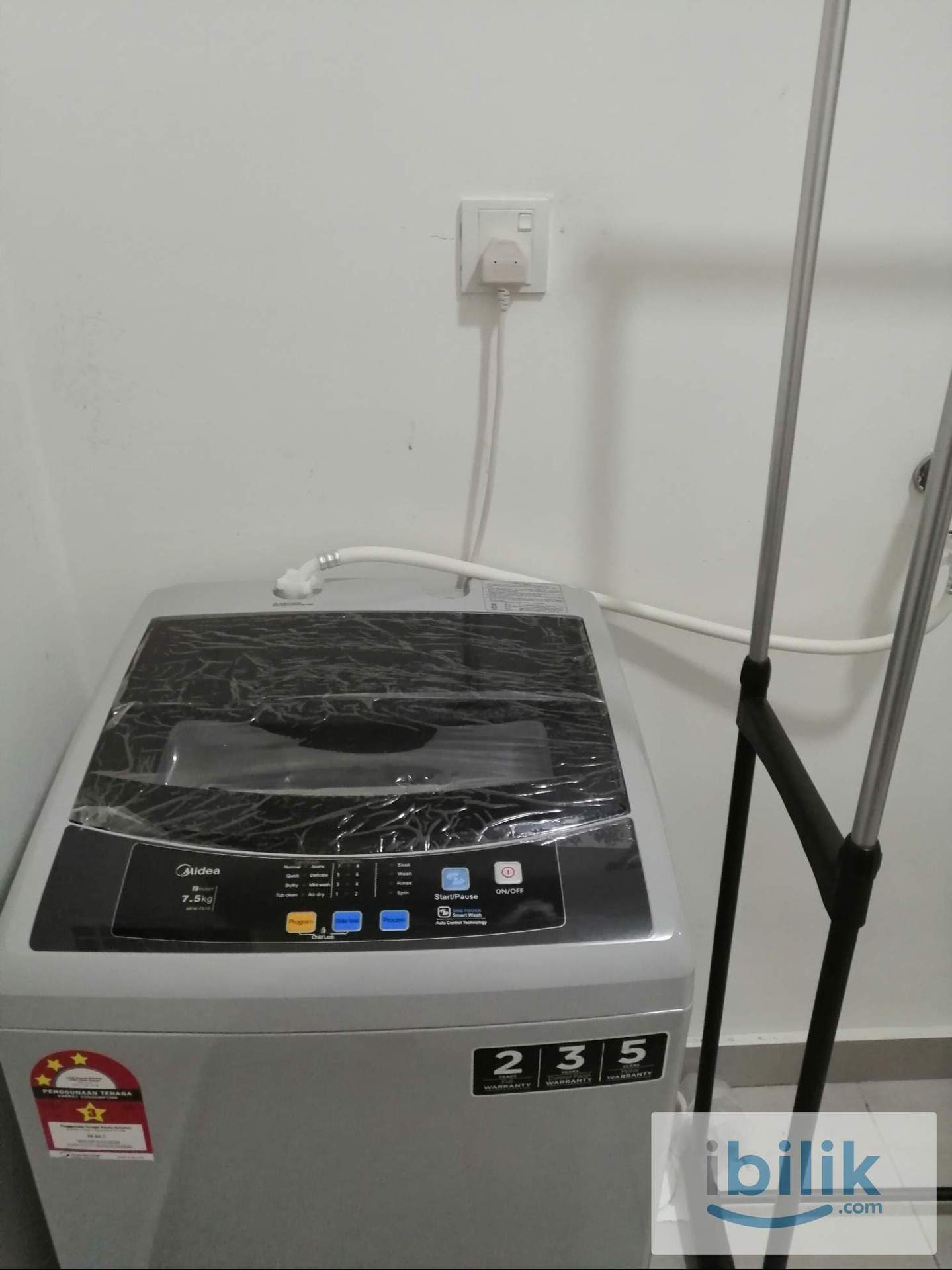 Fully Furnished Master Bedroom Near LRT, APU & IMU for Rent - Image 4