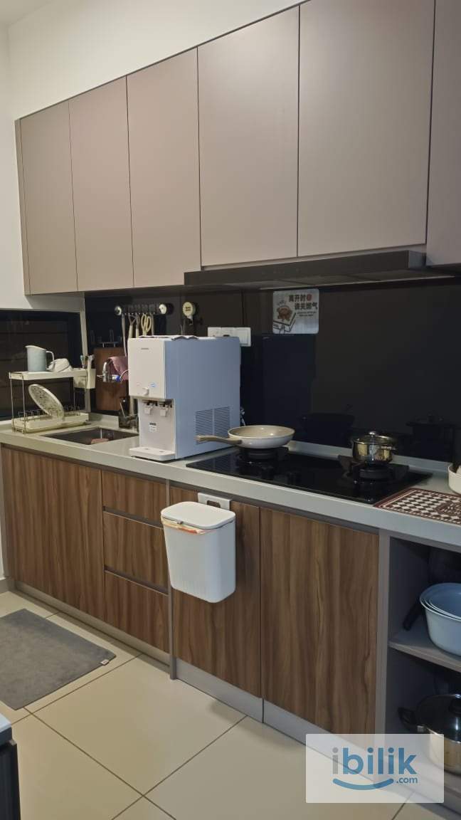 🏠 Middle Room for Rent – D’Cosmos Residences @ Central Park, Damansara Perdana (No Car Park)  - Image 3
