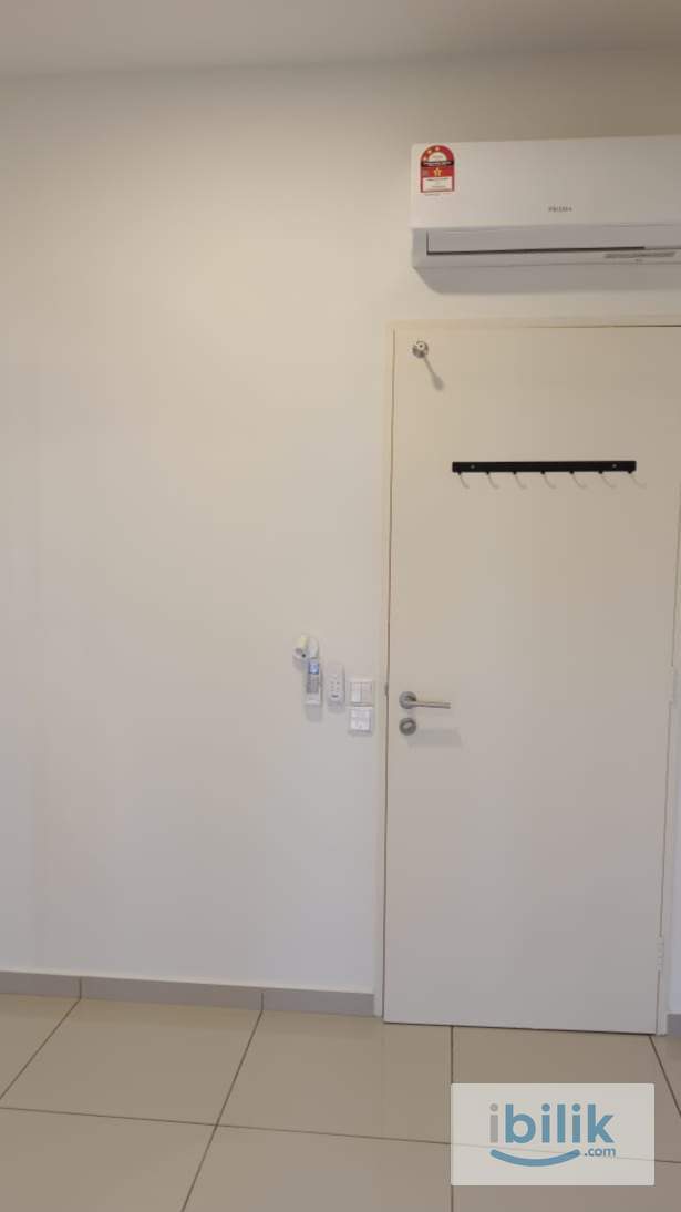 🏠 Middle Room for Rent – D’Cosmos Residences @ Central Park, Damansara Perdana (No Car Park)  - Image 5
