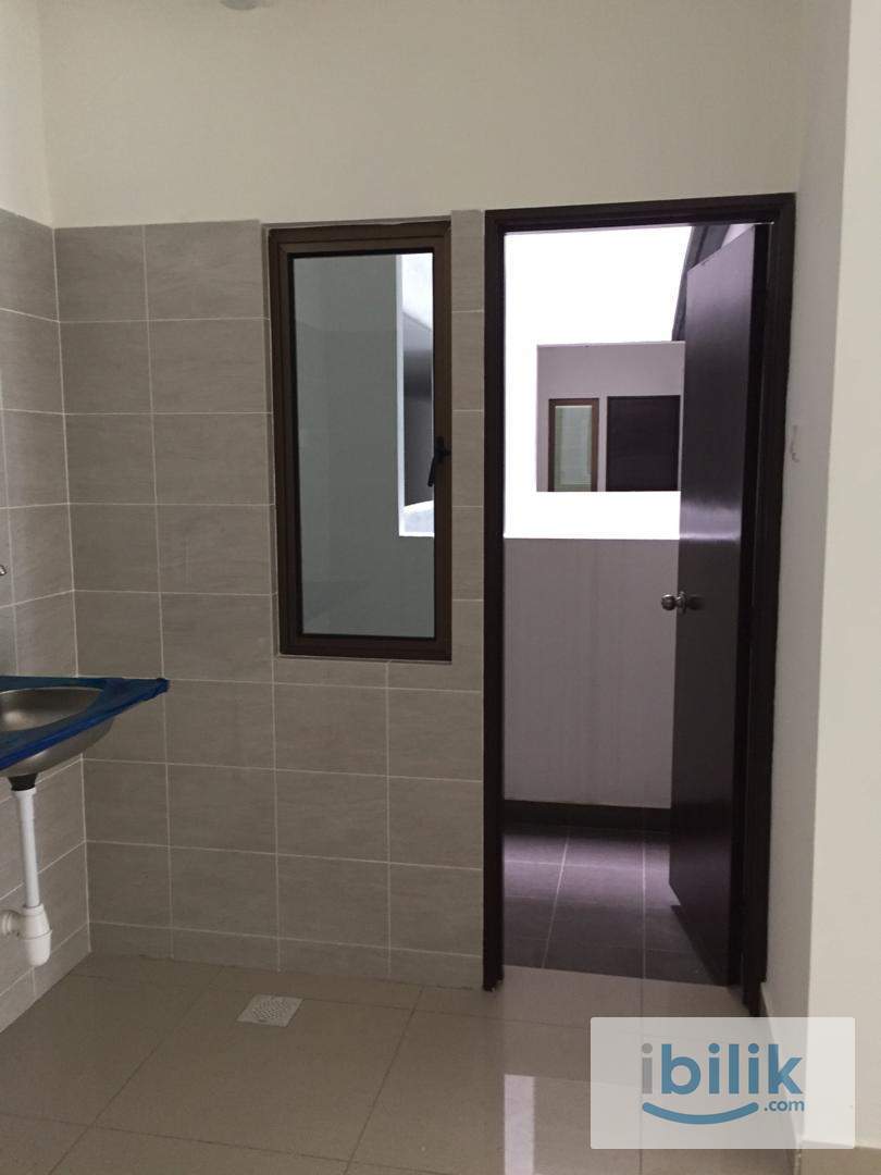 Master room with own toilet ( kajang - residensi zamrud ) - Image 5