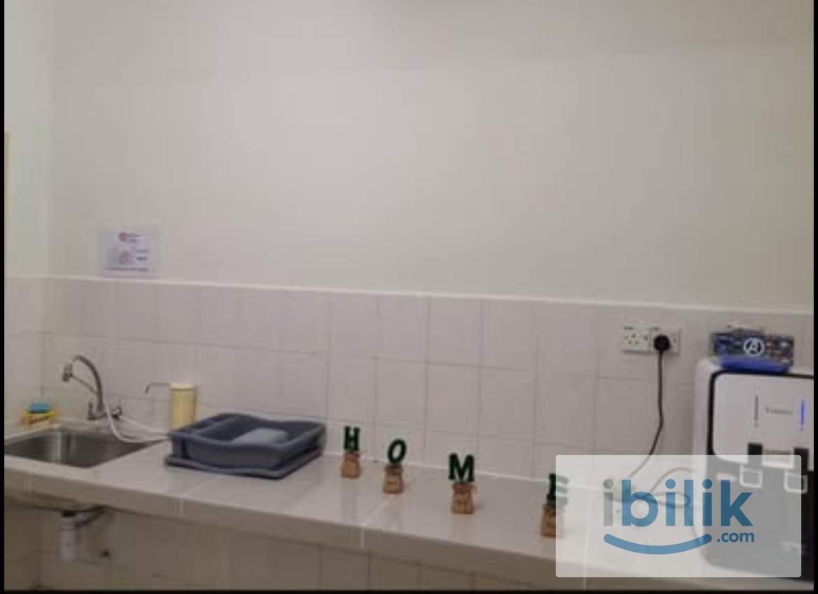 Comfy balcony room for rent at suriaMas condo sunway - Image 4