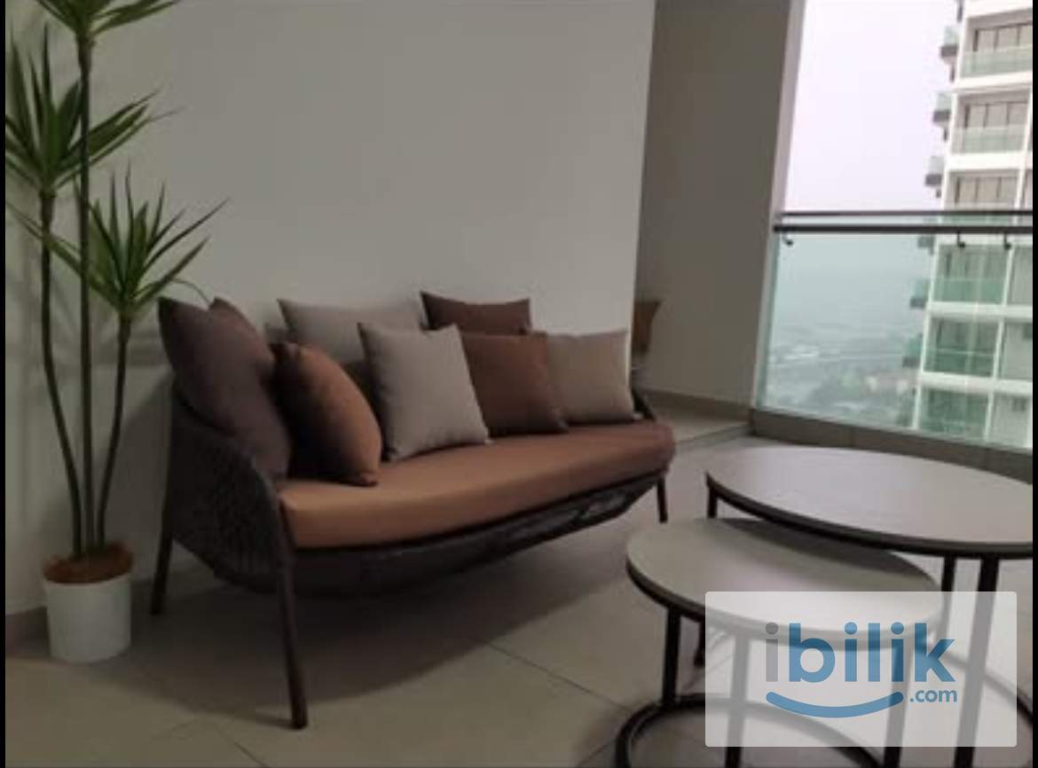 Comfy middle room for rent at verando residence  - Image 2
