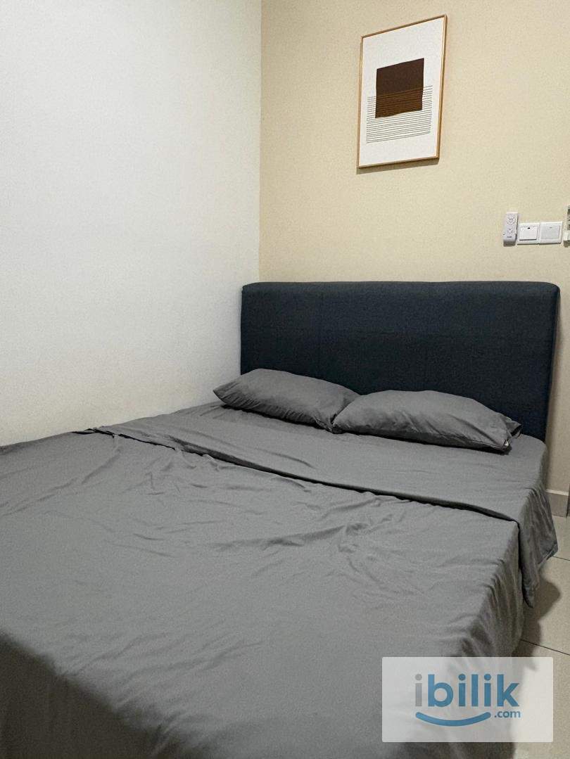 Comfy middle room for rent at verando residence  - Image 6