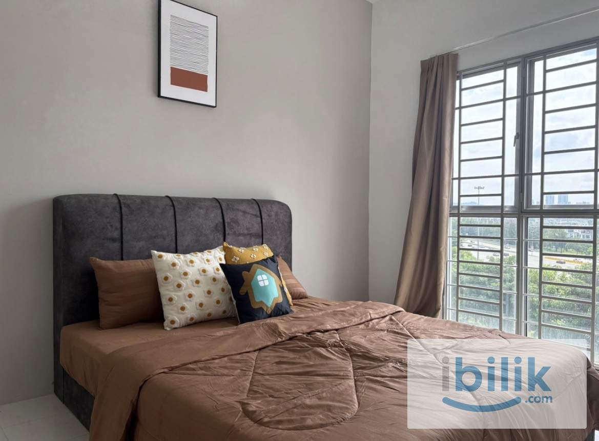 Comfy master room for rent at Residensi laguna - Image 1