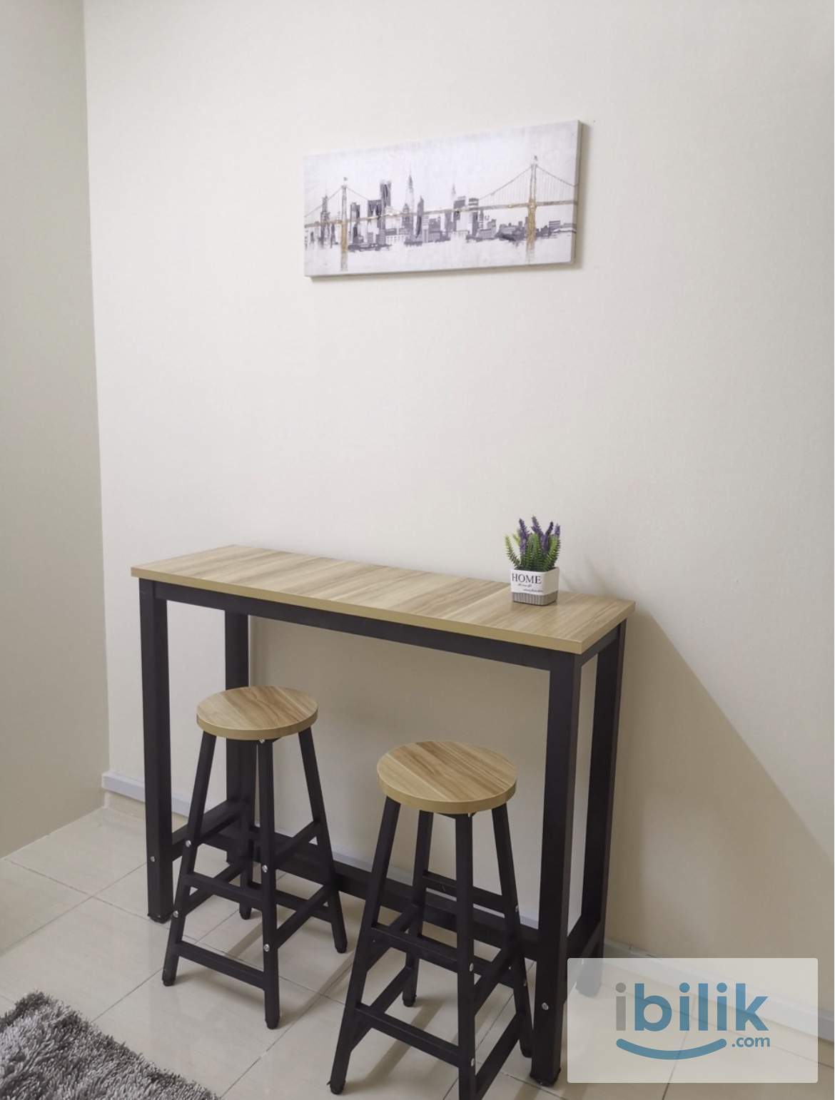 Comfy middle room for rent at mentari court 1 - Image 3