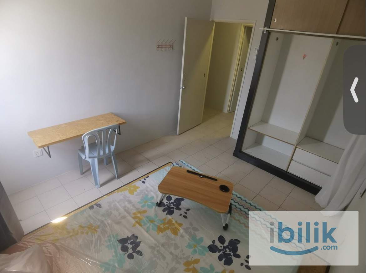 Comfy middle room for rent at casa subang  - Image 2