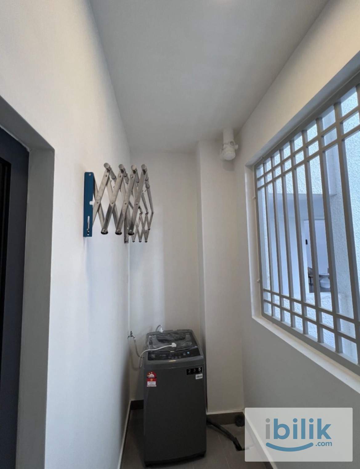 Comfy balcony room for rent at verando residence  - Image 4