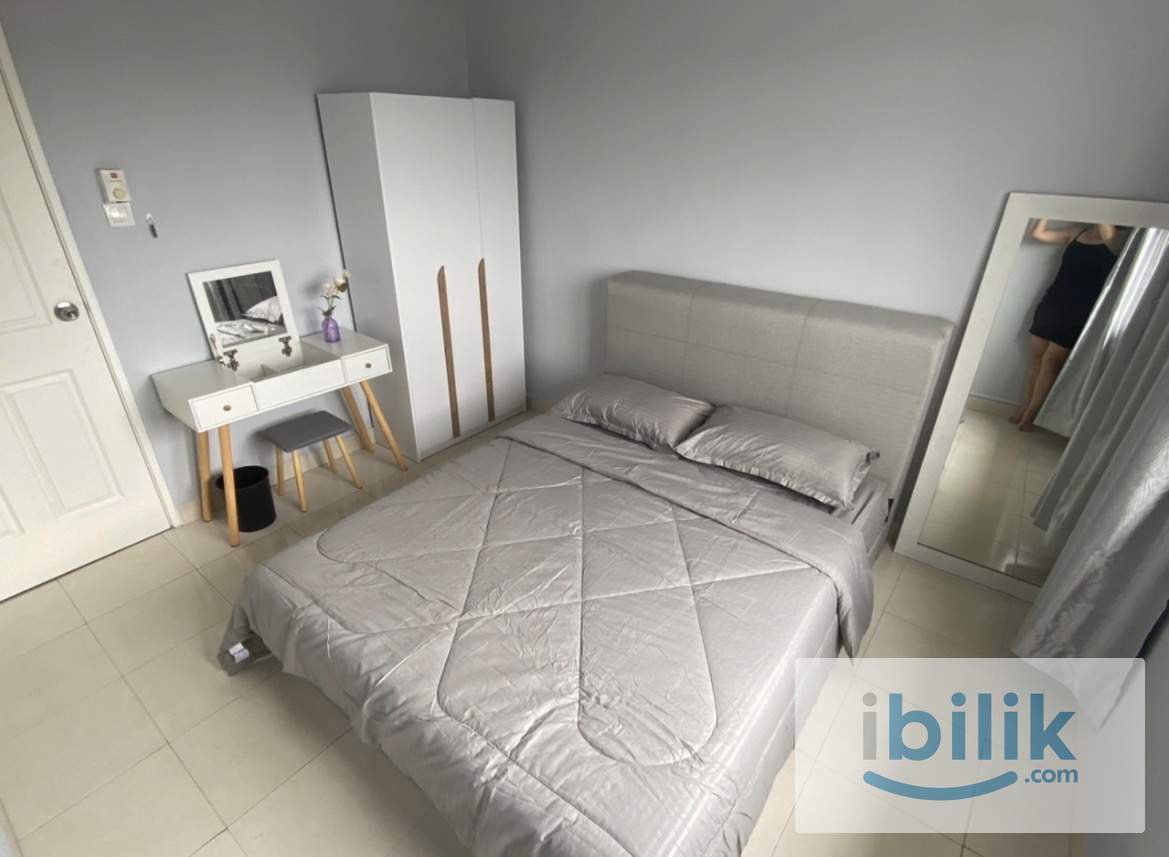 Comfy middle room for rent at suriaMas condominium  - Image 2