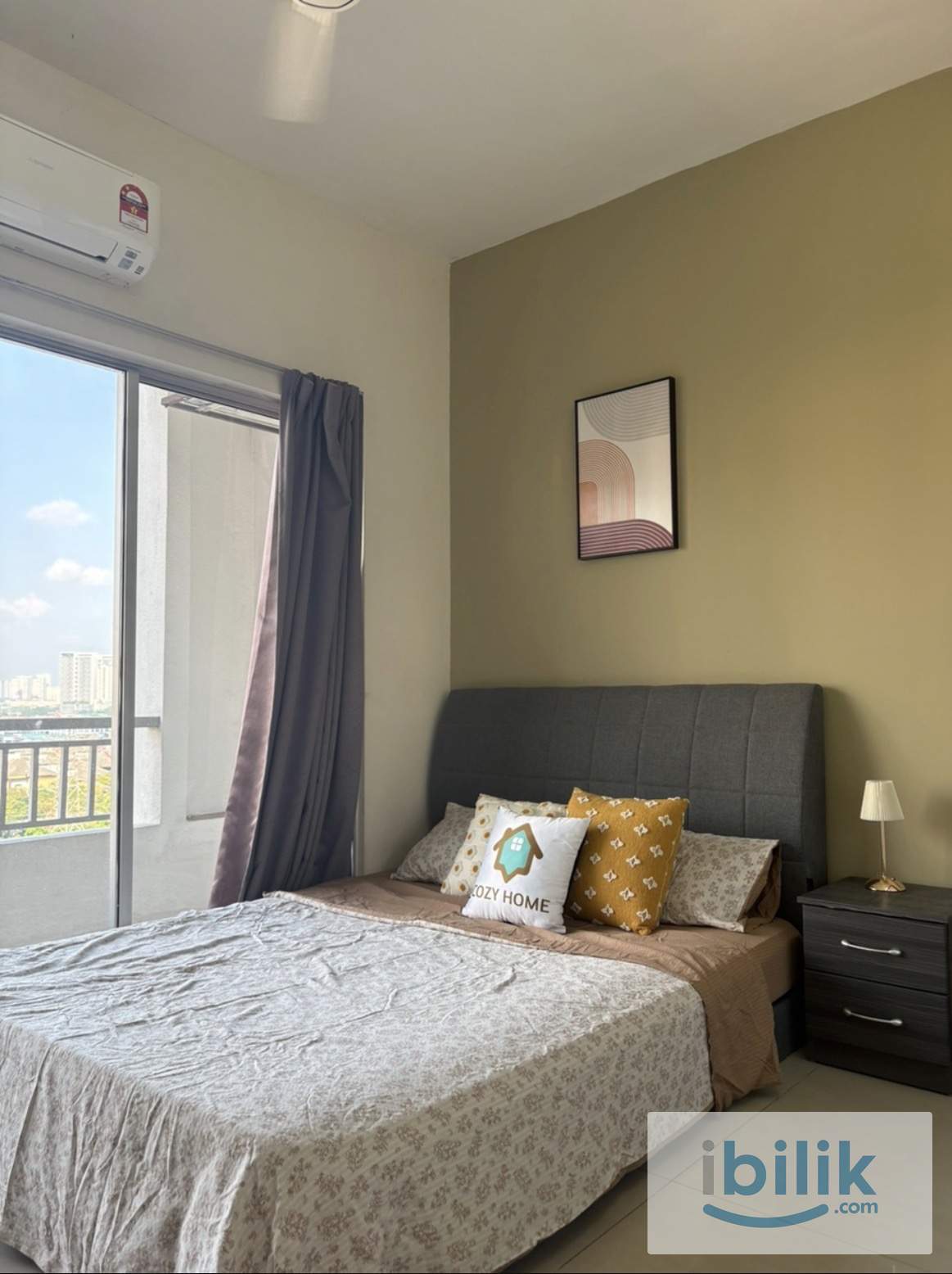 Comfy balcony room for rent at suriaMas condominium (female) - Image 1