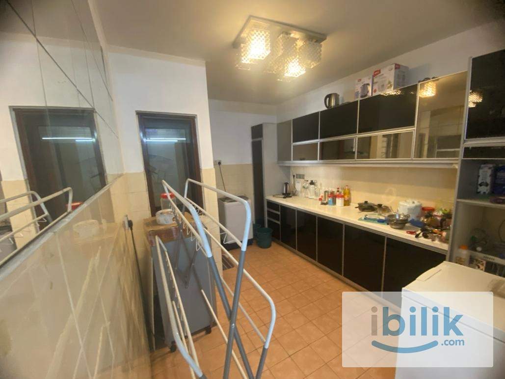 Actual Picture Big Queen Bed Furnished🚝Walk to MRT Surian /Sunway Medical🏊🏼Weekly Cleaning🧹Free Wifi Parking Optional - Image 3
