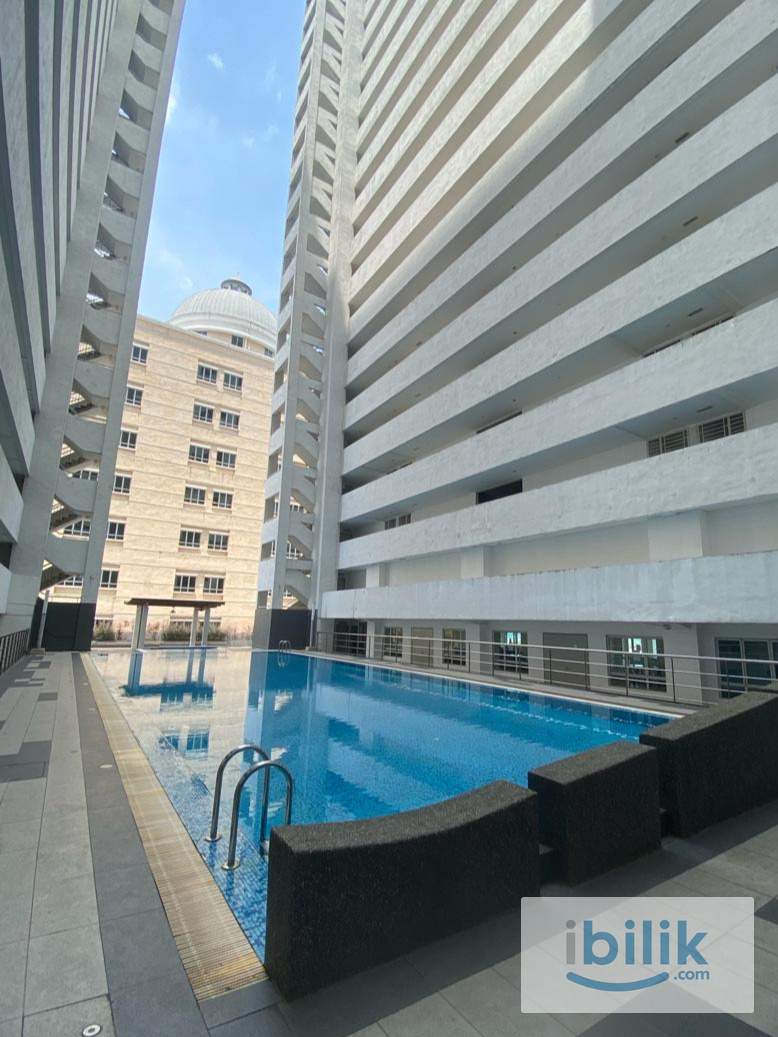 Actual Picture 🚶🏻Furnished Female Only Room 🚶🏻6min Walk to MRT Kota Damansara 🧹Free Wifi & Weekly Cleaning - Image 5