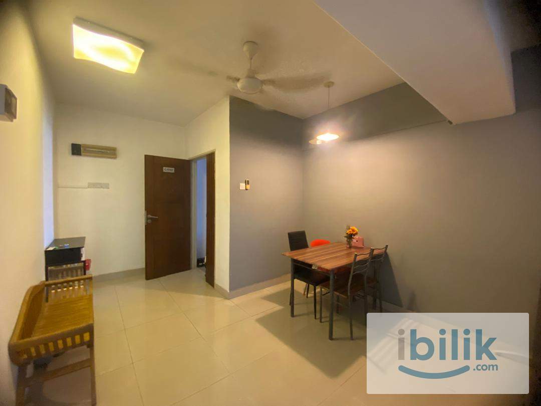 Actual Unit 🌇 Cosy Medium Room🚶🏻Walk to MRT KD 🧹Weekly Cleaning & Free Wifi - Image 6