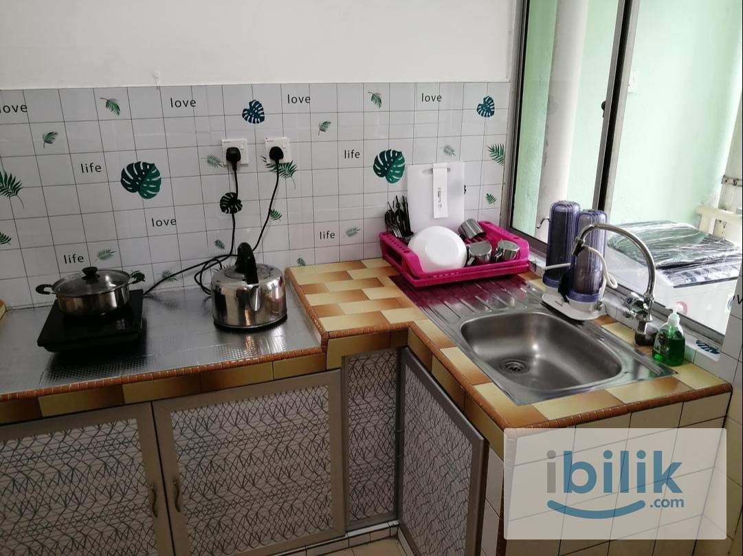 Desa Petaling Master Room with Carpark for rent! Bus stop just at doorstep! - Image 5