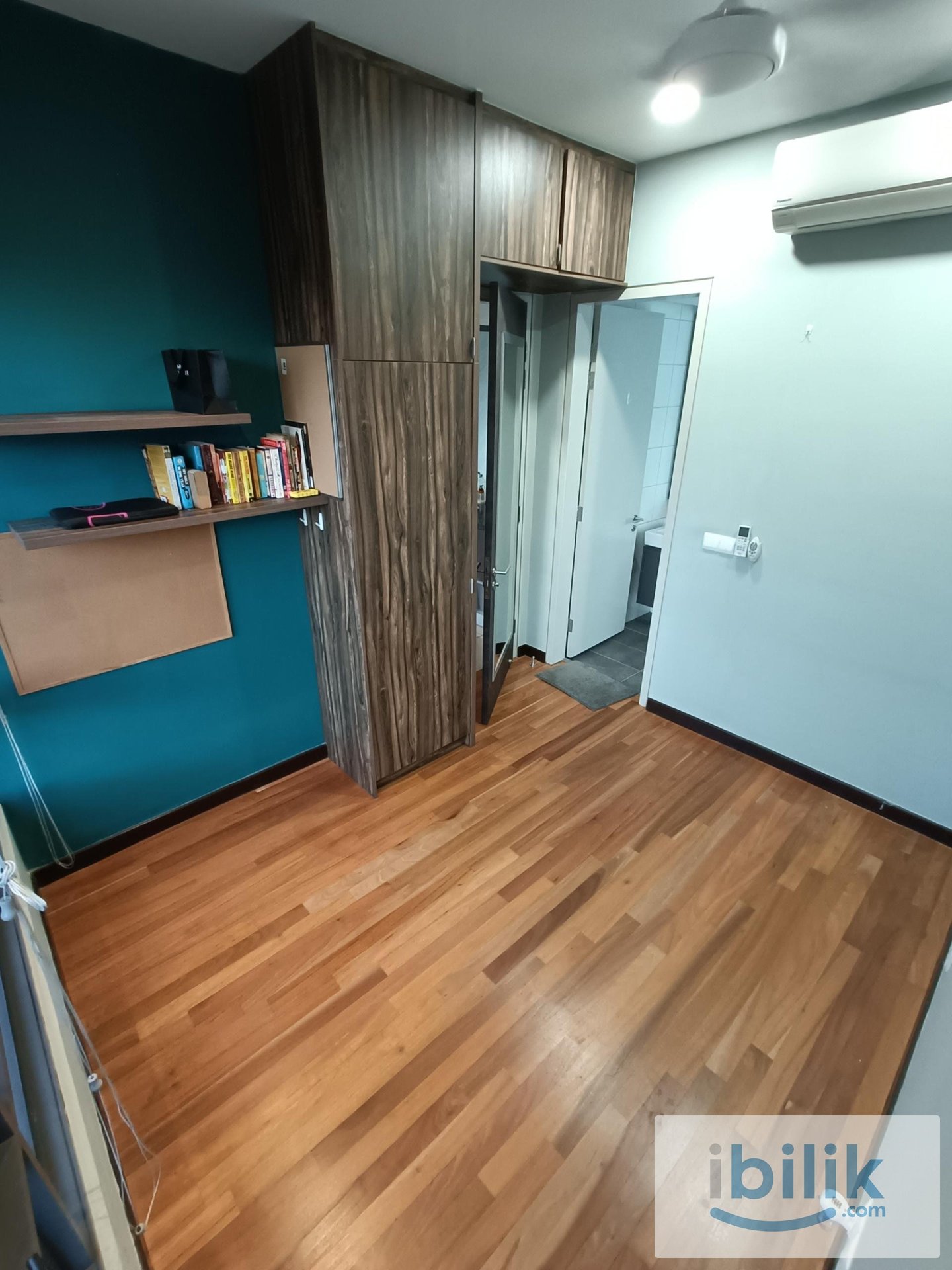 Middle Room with Attached Bathroom - Image 3