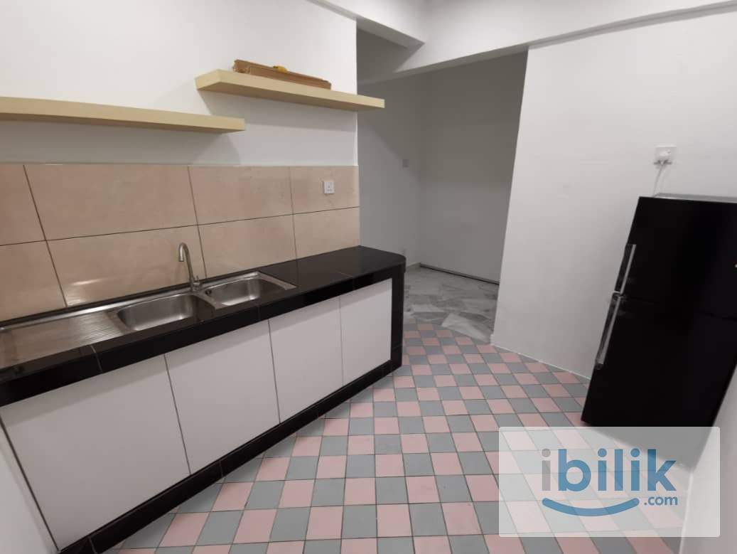 Chinese Male Single Room|5min to LRT Station - Image 2