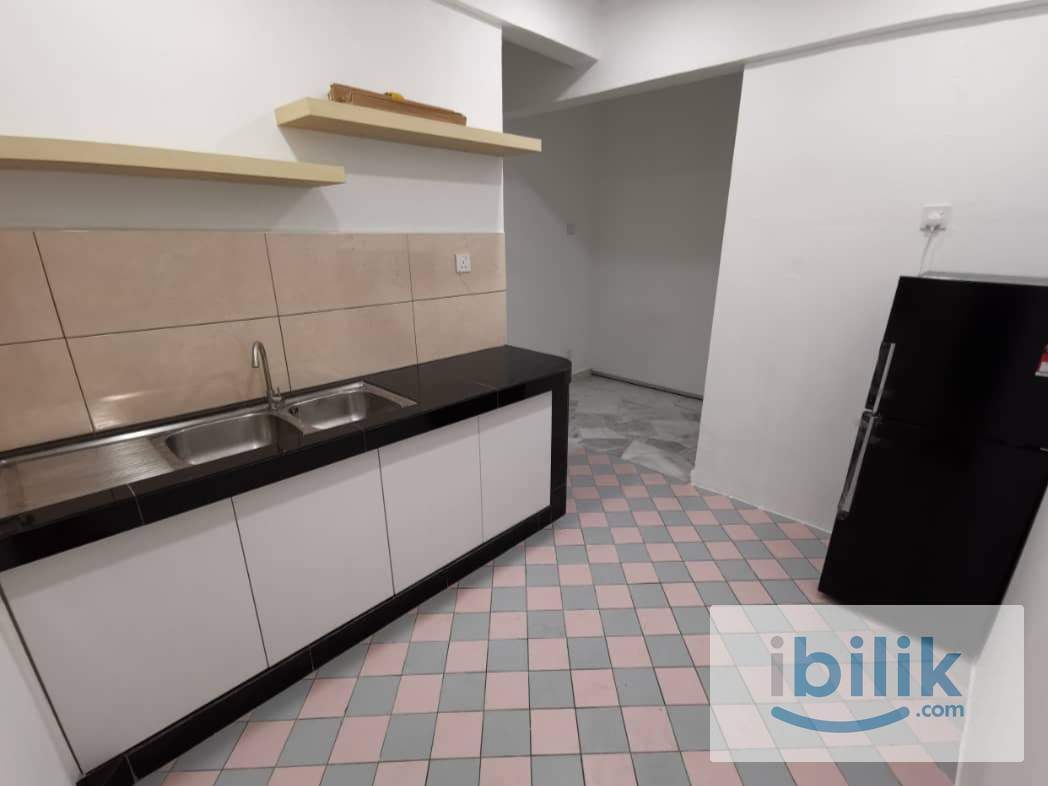 Male Single Room|5min to LRT Station - Image 2