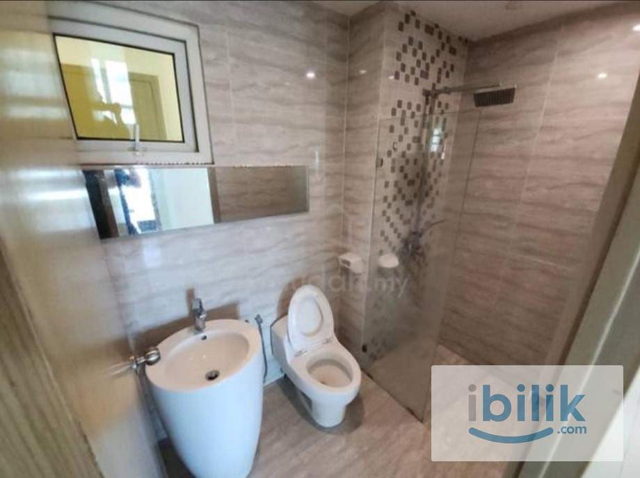 Female Perai Room @The Signature - Image 10