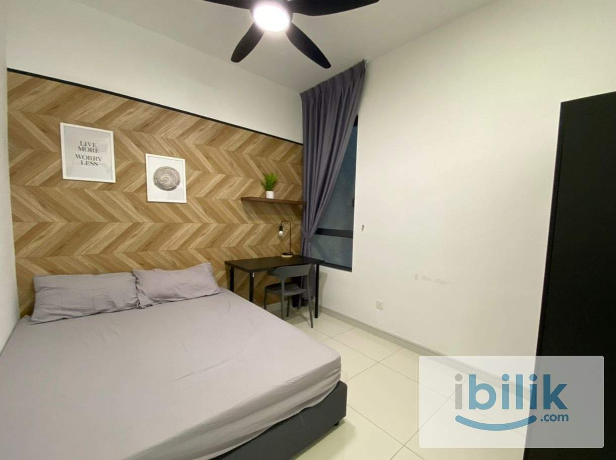 Middle room for rent Riana South (Female/ Male Unit) - Image 1